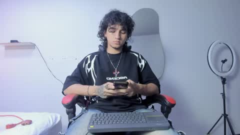 Jackes Taylor online show from 05-07-26, 05:57