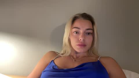 jackie_barz online show from 10-04-25, 05:44