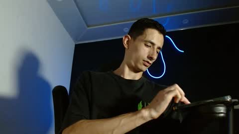 Jack online show from 03-02-25, 03:45