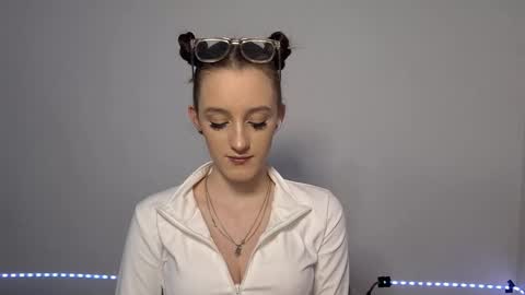 Lisa online show from 01-16-26, 09:08