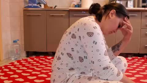 alex and alice online show from 05-13-26, 08:23