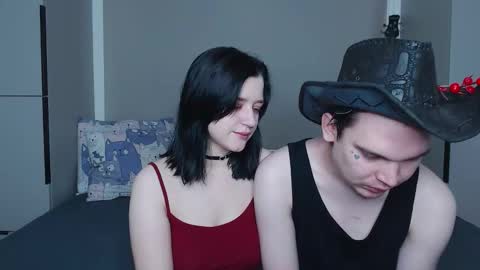 Snapshot of jackoffjillss chatting on 10-04-25, 06:17 JackOffJillss online show from 10-04-25, 06:17