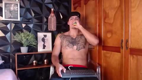 Snapshot of jackson_macleyn chatting on 03-07-26, 08:50 Jackson online show from 03-07-26, 08:50