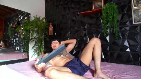 Snapshot of jackson_macleyn chatting on 03-16-26, 08:46 Jackson online show from 03-16-26, 08:46