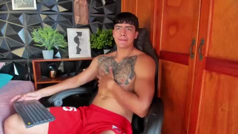 Snapshot of jackson_macleyn chatting on 03-30-26, 08:10 Jackson online show from 03-30-26, 08:10