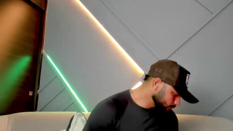 Snapshot of jackson_wayne__ chatting on 03-06-25, 11:14 Jackson Wayne online show from 03-06-25, 11:14