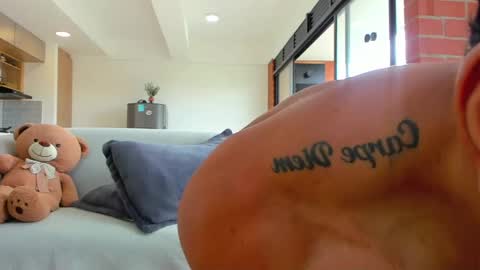Snapshot of jackson_wayne__ chatting on 05-04-26, 02:35 Jackson Wayne online show from 05-04-26, 02:35