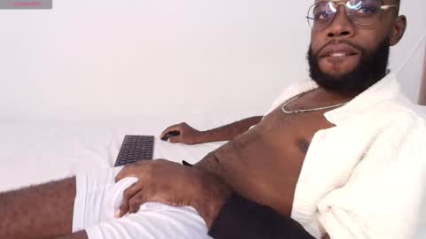 Snapshot of jacksonking27 chatting on 10-16-25, 01:06 Jackson online show from 10-16-25, 01:06