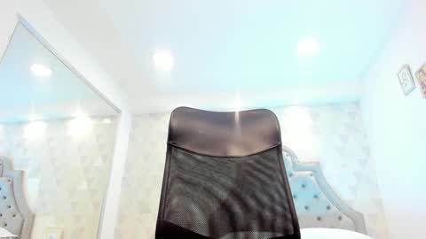Snapshot of jacksonmuller_ chatting on 12-21-24, 03:09 Jackson online show from 12-21-24, 03:09