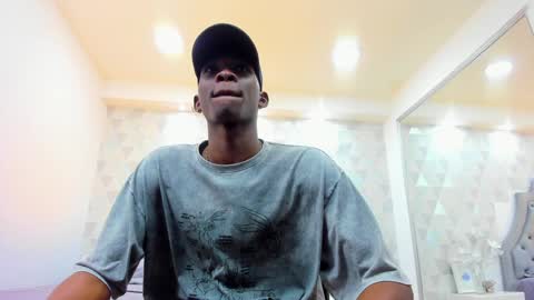 Snapshot of jacksonmuller_ chatting on 01-17-25, 03:32 Jackson online show from 01-17-25, 03:32