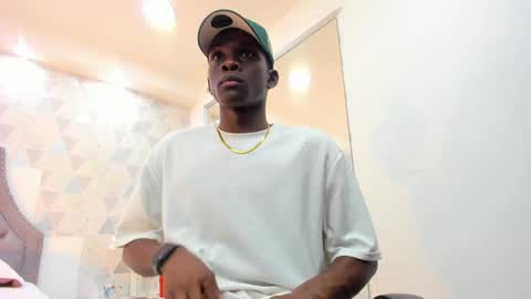 Snapshot of jacksonmuller_ chatting on 01-31-25, 02:17 Jackson online show from 01-31-25, 02:17