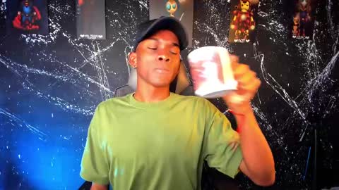 Snapshot of jacksonmuller_ chatting on 09-08-25, 02:16 Jackson online show from 09-08-25, 02:16