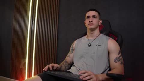 Snapshot of jacksonolsenn chatting on 02-19-26, 08:49 Jackson Olsen online show from 02-19-26, 08:49