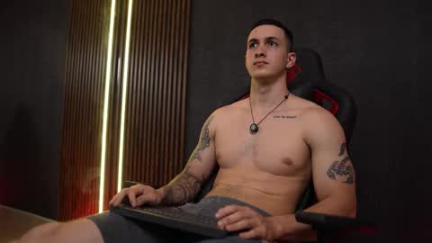 Snapshot of jacksonolsenn chatting on 02-21-26, 08:54 Jackson Olsen online show from 02-21-26, 08:54