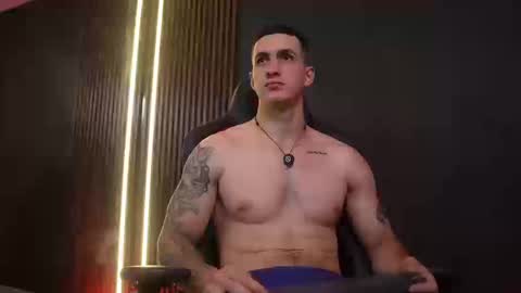 Snapshot of jacksonolsenn chatting on 03-11-26, 09:32 Jackson Olsen online show from 03-11-26, 09:32