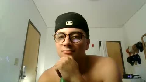 Snapshot of jackstrongof chatting on 06-22-26, 12:45 ImZacharyTyler online show from 06-22-26, 12:45