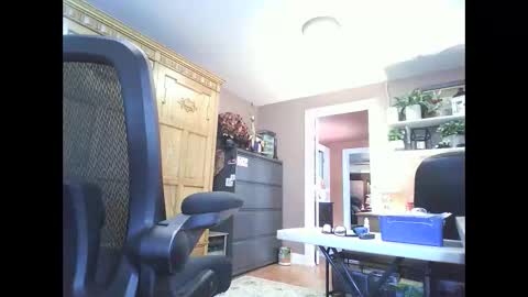 Snapshot of jacktoome383324 chatting on 04-14-26, 12:00 jacktoome383324 online show from 04-14-26, 12:00