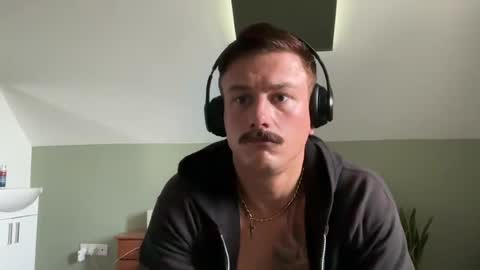 Snapshot of jackwilsonukforyou chatting on 06-14-26, 06:10 Jack Wilson online show from 06-14-26, 06:10