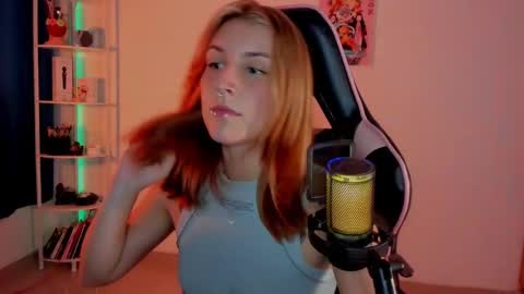 Snapshot of jacky_croft chatting on 01-13-25, 03:34 Linda Sofia help me get to 100 thumbs up online show from 01-13-25, 03:34