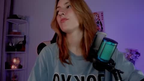 Snapshot of jacky_croft chatting on 02-15-25, 02:37 Linda Sofia help me get to 100 thumbs up online show from 02-15-25, 02:37