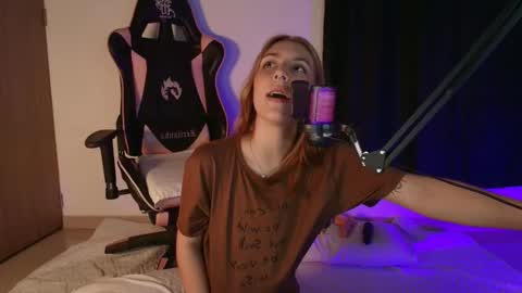 Snapshot of jacky_croft chatting on 03-10-25, 04:28 Linda Sofia help me get to 100 thumbs up online show from 03-10-25, 04:28