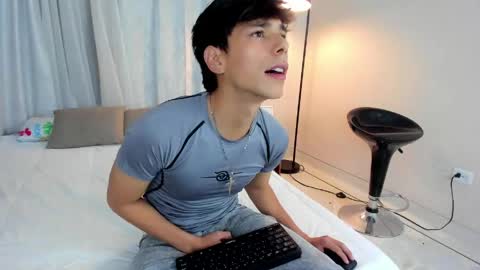 jacob_colliins online show from 05-11-26, 02:50