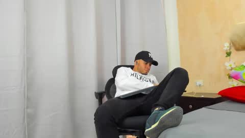 Jacob online show from 02-04-25, 08:38