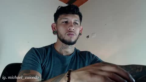Snapshot of jacob_zane1 chatting on 05-11-26, 03:01 Michael Caicedo online show from 05-11-26, 03:01