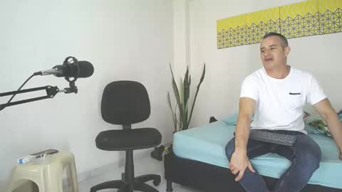 Jacob And Jayden online show from 02-01-25, 07:13