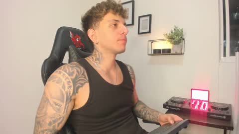 Snapshot of jacobb116 chatting on 12-02-24, 01:03 jacobb116 online show from 12-02-24, 01:03