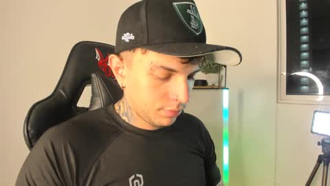 Snapshot of jacobb116 chatting on 02-05-25, 02:40 jacobb116 online show from 02-05-25, 02:40