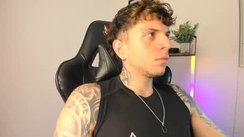 Snapshot of jacobb116 chatting on 02-12-25, 02:24 jacobb116 online show from 02-12-25, 02:24