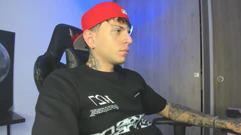 Snapshot of jacobb116 chatting on 09-22-25, 12:01 jacobb116 online show from 09-22-25, 12:01