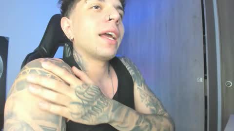 Snapshot of jacobb116 chatting on 10-12-25, 11:59 jacobb116 online show from 10-12-25, 11:59