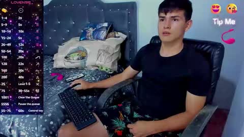 Snapshot of jacobb_lee chatting on 10-03-25, 09:01 Jacob Lee online show from 10-03-25, 09:01