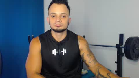 Snapshot of jacobjamess chatting on 09-25-25, 06:55 jacobjamess online show from 09-25-25, 06:55