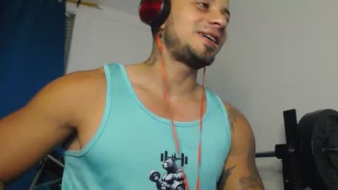 Snapshot of jacobjamess chatting on 10-18-25, 12:57 jacobjamess online show from 10-18-25, 12:57