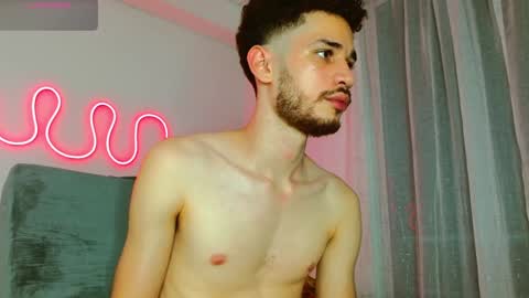 Snapshot of jacobmurphy2103 chatting on 12-30-24, 12:22 JACOB ROBIN online show from 12-30-24, 12:22