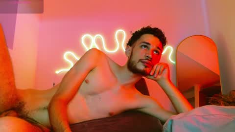 Snapshot of jacobmurphy2103 chatting on 01-24-25, 06:35 JACOB ROBIN online show from 01-24-25, 06:35