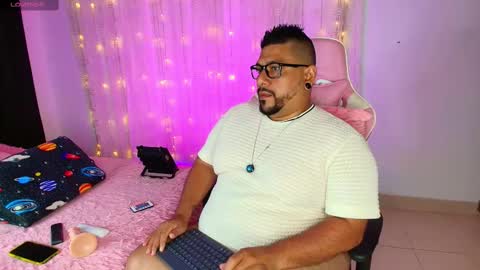 daddy sir master bear online show from 03-04-25, 02:17