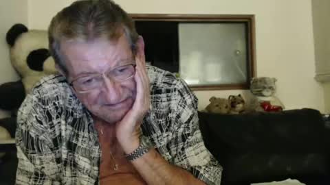 Jacques online show from 12-28-24, 05:33