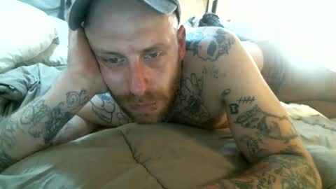 Snapshot of jacquestrap90 chatting on 05-11-26, 11:24 vincentlove online show from 05-11-26, 11:24