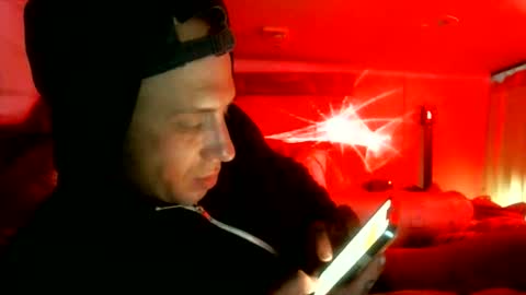Snapshot of jacquestrap90 chatting on 06-10-26, 08:02 vincentlove online show from 06-10-26, 08:02