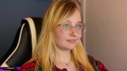 Snapshot of jacywinslat chatting on 02-21-25, 09:32 jacywinslat online show from 02-21-25, 09:32