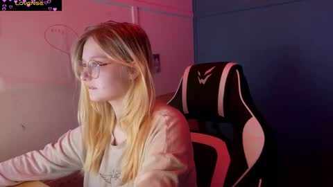 Snapshot of jacywinslat chatting on 03-08-25, 06:16 jacywinslat online show from 03-08-25, 06:16