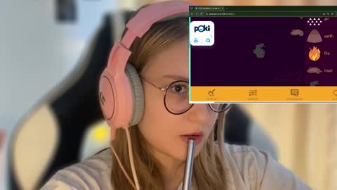 Snapshot of jacywinslat chatting on 09-25-25, 09:46 jacywinslat online show from 09-25-25, 09:46