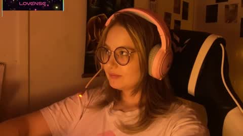 Snapshot of jacywinslat chatting on 10-05-25, 08:40 jacywinslat online show from 10-05-25, 08:40