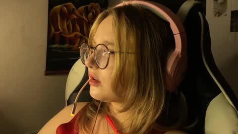 Snapshot of jacywinslat chatting on 10-15-25, 03:45 jacywinslat online show from 10-15-25, 03:45