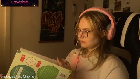 Snapshot of jacywinslat chatting on 10-29-25, 03:03 jacywinslat online show from 10-29-25, 03:03