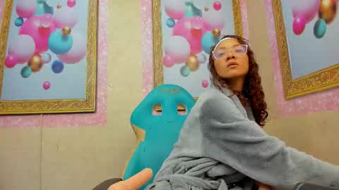 Snapshot of jadde_greyy_ chatting on 02-25-26, 02:43 Jadde Greyy online show from 02-25-26, 02:43